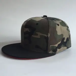 Berretto in cotone da Baseball a 6 pannelli con logo ricamato personalizzato - Product Image 1