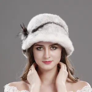 Topi Bulu Putih Elegan untuk Wanita, Topi Kubah Vintage Musim Dingin OEM Warna Putih