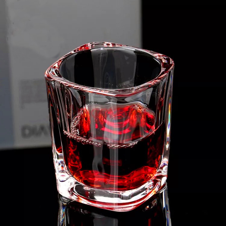 Custom logo high quality glass shot glasses square shot glass