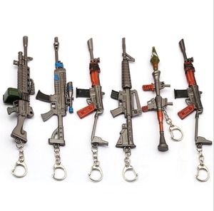 Porte-clés de Mini <span class=keywords><strong>couteau</strong></span> de pistolet modèle de jeux exquis, porte-clés de fans en métal, porte-clés de <span class=keywords><strong>fusil</strong></span> automatique de sous-machine - Product Image 5
