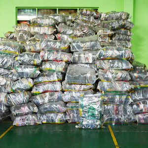 Vestiti usati di seconda mano cappello cappello di lana abbigliamento usato <span class=keywords><strong>Uk</strong></span> - Product Image 6