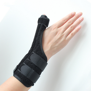 Thumb <strong>Splint</strong> <strong>for</strong> Tendonitis with Built-in <strong>Splint</strong> <strong>for</strong> Arthritis, Carpal Tunnel and Sprains. - Product Image 1