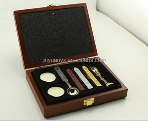 Vente chaude et élégant design personnalisé timbre de sceau de cire ensemble avec manche en palissandre - Product Image 1