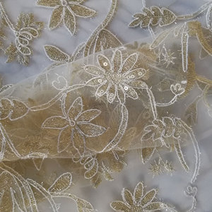 Shantou Da Sposa Da Sposa di <span class=keywords><strong>Tulle</strong></span> In Rilievo <span class=keywords><strong>Oro</strong></span> Chimico Tessuto di Pizzo Voile Tessuto Del Ricamo Lucido Tessuto di Pizzo Partito Bianco Lavorato A Maglia T/T - Product Image 1