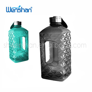 PETG botella de agua de Diamantes con diseño specil 2.2L - Product Image 3