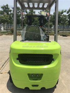 Carretilla elevadora 2.5 toneladas nuevo con Japón Isuzu C240 motor