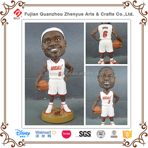 Polyresin personalizada resina <span class=keywords><strong>LeBron</strong></span> <span class=keywords><strong>James</strong></span> <span class=keywords><strong>NBA</strong></span> Bobblehead Doll estatua, <span class=keywords><strong>LeBron</strong></span> <span class=keywords><strong>James</strong></span> <span class=keywords><strong>NBA</strong></span> Bobble Head - Product Image 1