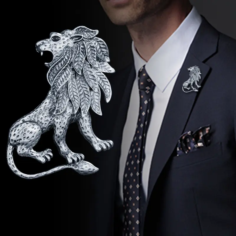 2020 High end Men's suits brooch pins new arrival wholesale custom-made gold silver lion brooch animal brooch