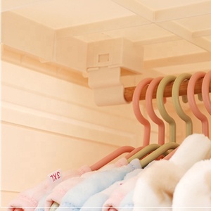 <span class=keywords><strong>Cassettiera</strong></span> Bianca per Bambini, <span class=keywords><strong>Armadio</strong></span> in Plastica <span class=keywords><strong>con</strong></span> <span class=keywords><strong>3</strong></span> Cassetti e Due <span class=keywords><strong>Ante</strong></span> Aperte, <span class=keywords><strong>Cassettiera</strong></span> in Plastica PP - Product Image 4
