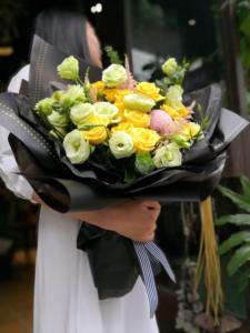 Shinewrap 2018 الأزياء بوتيك أحدث V. <span class=keywords><strong>I</strong></span>. P.100 ٪ للماء 58*58 سنتيمتر زهرة هدية ورق التغليف - Product Image 4