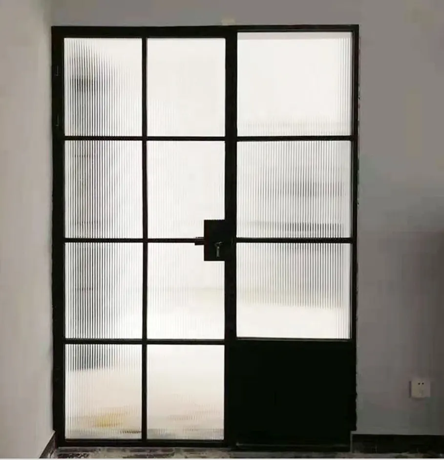 Métal de fer moderne de balcon en fer forgé conception de grille de fenêtre pour fenêtre en acier