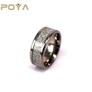 POYA Bijoux Bague avec Météorite Incrustation Bande De Fiançailles De Mariage En Titane Pour Homme Noir et Bleu En Fiber De Carbone Atita-0366 CN;GUA 50 pièces