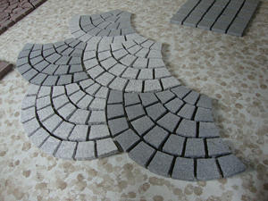Pavés en granit de couleur mélangée en gros sur filet, pavés faciles à poser en forme d'éventail, galets - Product Image 6