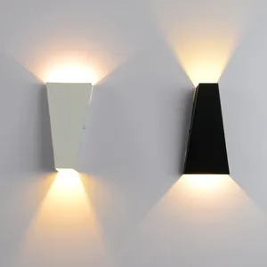 Lampe murale moderne à LED en fer, applique moderne et minimaliste, pour chambre à coucher, chevet, salon