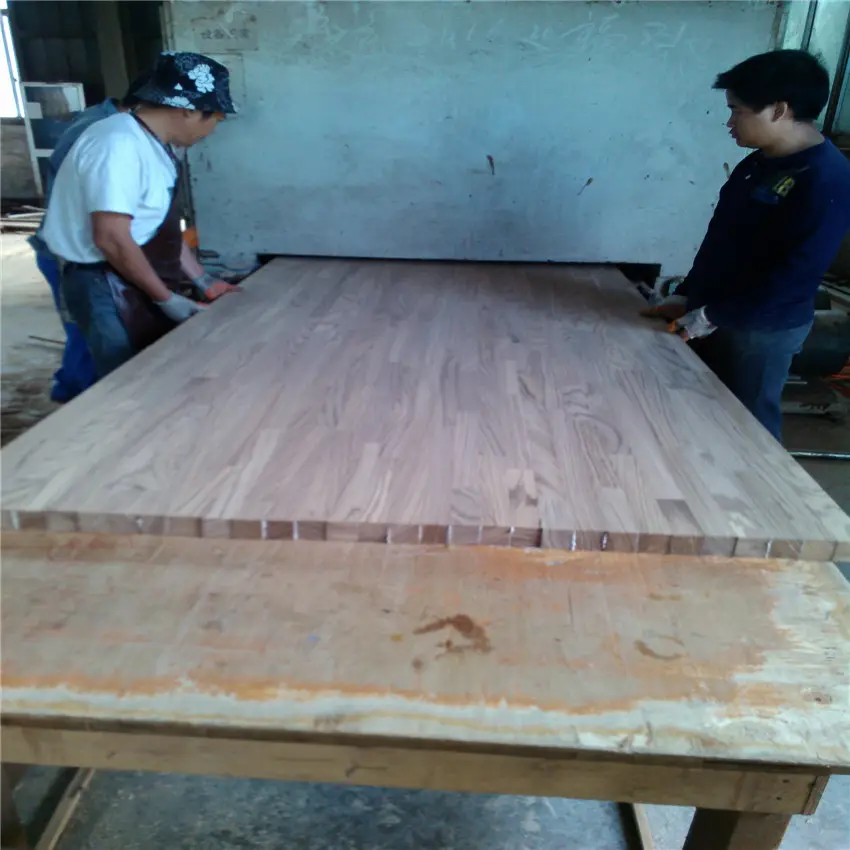 Borde pegado panel de madera maciza