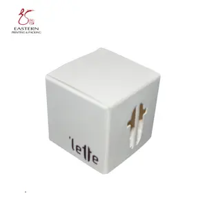 Caja de cartón blanco pastel con precio barato hecho en China