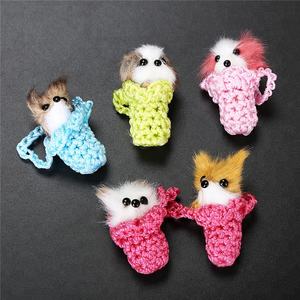 Vente en gros de petits jouets mignons en capsule de 2 pouces (50 mm), jouets en peluche pour animaux, tricot faits à la main, animaux dans un panier, porte-clés pour enfants - Product Image 1