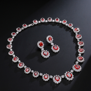 RAKOL SP018 Juego de Joyería de Lujo con Collar y Aretes con Cristales Redondos Grandes de Circonita Cúbica, Bañado en Rodio, con Forma de Flor de <span class=keywords><strong>Mona</strong></span> Lisa, para Regalo - Product Image 4