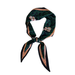   Sciarpe Estive e Primaverili Accessori Colorati con Stampa <span class=keywords><strong>Leopardata</strong></span> e Serpente <span class=keywords><strong>Sciarpa</strong></span> Lunga in Seta per Donne - Product Image 6