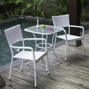 Conjunto de bistró de mimbre para exteriores, mesa de centro de mimbre para Patio y jardín, mesa y sillas de estilo moderno