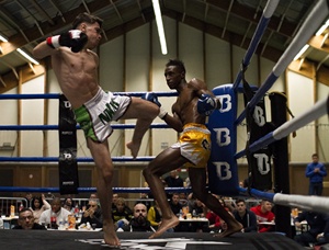 Ring de boxe pliable, scène conçue, support solide, ring de boxe 5mX5m à vendre - Product Image 2