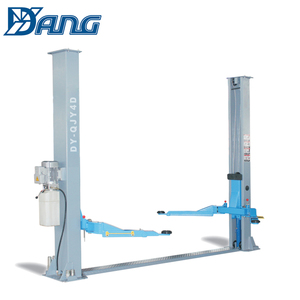 Piso placa utilizado 4ton 2 <span class=keywords><strong>columnas</strong></span> coche para la venta/<span class=keywords><strong>dos</strong></span> <span class=keywords><strong>columnas</strong></span> <span class=keywords><strong>elevador</strong></span> de coches hidráulico - Product Image 1