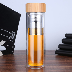 <span class=keywords><strong>Tazza</strong></span> Infusore <span class=keywords><strong>per</strong></span> Tè Personalizzabile Bottiglia d'Acqua in Vetro a Doppia Parete con Coperchio in Bambù Dorato <span class=keywords><strong>per</strong></span> Foglie Sfuse Ingrosso Catena Sfera Cuore Cristallo - Product Image 4