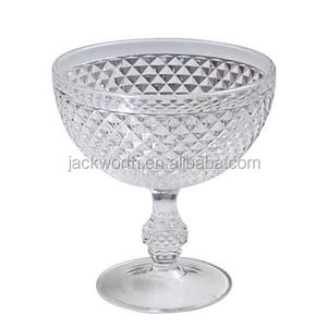 Assiette à dîner ronde en plastique avec motif en relief - Product Image 6