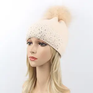 时尚针织水钻帽子帽子为妇女软冬季 Bling 豆豆帽子
