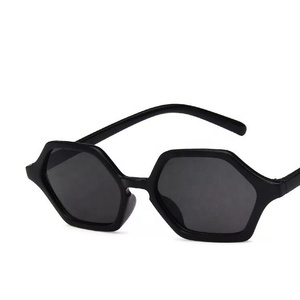 Lunettes <span class=keywords><strong>de</strong></span> <span class=keywords><strong>soleil</strong></span> Vintage pour hommes et femmes, nouvelle <span class=keywords><strong>marque</strong></span> tendance, Sexy, bon marché, vente en gros, 2022 - Product Image 1