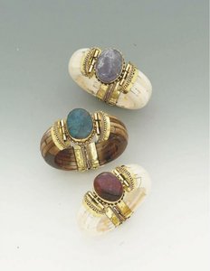 Bulk Sale Fashion <b>Charm</b> Horn Hinged <b>Bracelets</b> - Product Image 1