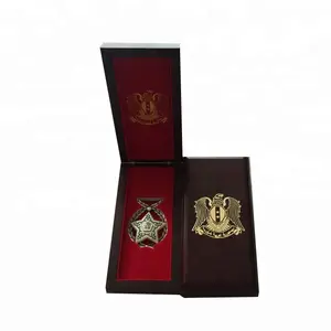 hot sale new design luxury wooden ARMY medal packaging box