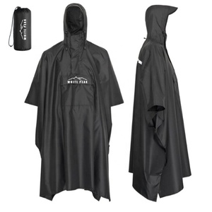 Chất Lượng Cao Tùy Chỉnh Tái Sử Dụng Màu Đen Polyester Vuông Cho Poncho Không Thấm Nước Phản Chiếu Logo In Du Lịch Cho Poncho <span class=keywords><strong>Chinstrap</strong></span> - Product Image 1