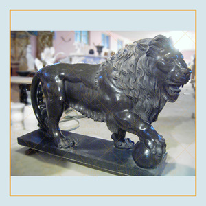 Statue de lion de <span class=keywords><strong>marche</strong></span> sculptée en <span class=keywords><strong>marbre</strong></span> noir décorée d'une grande porte d'entrée extérieure à vendre - Product Image 5