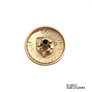 Bouton pression en métal gaufré avec logo personnalisé plaqué or standard européen - Product Image 3