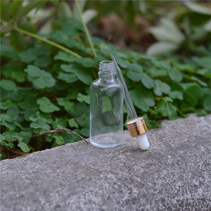 5ml 10ml di vetro trasparente/ambra bottiglia di <span class=keywords><strong>olio</strong></span> essenziale 30 ml 50ml contagocce bottiglia di vetro con <span class=keywords><strong>oro</strong></span> cap per aroma di <span class=keywords><strong>olio</strong></span> di profumo