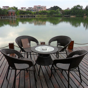 Ensemble de <span class=keywords><strong>table</strong></span> et de chaises d'extérieur en <span class=keywords><strong>rotin</strong></span> en plastique PE tressé de <span class=keywords><strong>petite</strong></span> taille 60 cm - Product Image 4