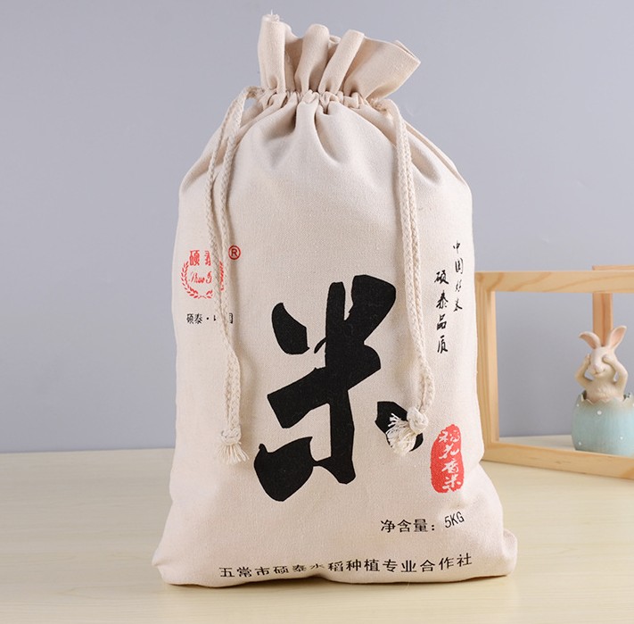 Пакеты из переработанного холста на шнурке для упаковки риса