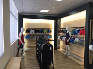 Étagère murale en MDF pour l'affichage de sous-vêtements pour hommes - Product Image 5