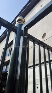 Портативная коробка конюшня с разделением двери - Product Image 2