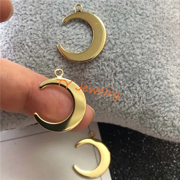 Cao đánh bóng tùy chỉnh vàng bạc DIY trang sức phụ kiện Mặt dây chuyền làm Brass Crescent Moon Shaped Charm