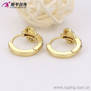 Piccoli <span class=keywords><strong>Orecchini</strong></span> a Cerchio Mini in Oro Placcato 14k con Zirconi per Bambine, Prezzo all'Ingrosso di <span class=keywords><strong>Orecchini</strong></span> in Oro per Bambini - Product Image 6