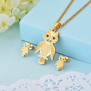 Joyas en acero de bujo dorado para mujer - Product Image 6