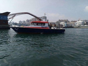 YAMANE YACHT 15m grp <strong>pilot</strong> patrol <strong>boat</strong> for sale fiberglass support oem customized inboard