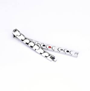 클래식 유니섹스 스테인리스 스틸 건강 팔찌 자석 에너지 웨딩 파티 기념일 패셔너블 골드 주얼리 선물 아이디어 - Product Image 3