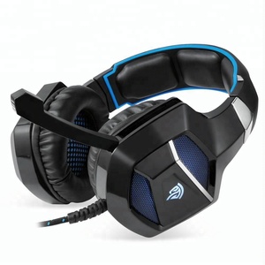 <span class=keywords><strong>Meilleur</strong></span> jeu <span class=keywords><strong>casque</strong></span> <span class=keywords><strong>filaire</strong></span> écouteurs stéréo <span class=keywords><strong>casque</strong></span> jeu respiration LED pour pc <span class=keywords><strong>gamer</strong></span> PS4 pubg - Product Image 1
