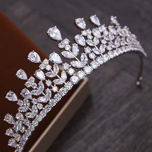 Cubic Zirconia <span class=keywords><strong>Tiara</strong></span> <span class=keywords><strong>e</strong></span> corona Da Sposa Della Principessa Della Fascia di cristallo di cerimonia nuziale accessori per Capelli - Product Image 2