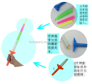 Espadas Telescópicas LED Creativas con Luces Intermitentes, Espadas de Juguete de Plástico Iluminadas, Juguetes para Niños, Regalos de Navidad - Product Image 6