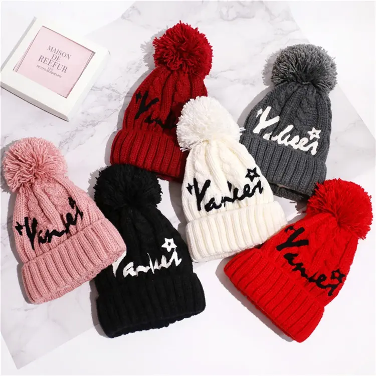 Wholesale Sales Promotion Autumn Winter Unisex Ear Protection Red Knitted Beanie Hat