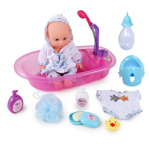 Ensemble de bain pour poupée en plastique Union World 13'' pour enfants, comprend une baignoire fonctionnelle pour poupée, une douchette amovible, 2-4 ans, 2 - Product Image 4